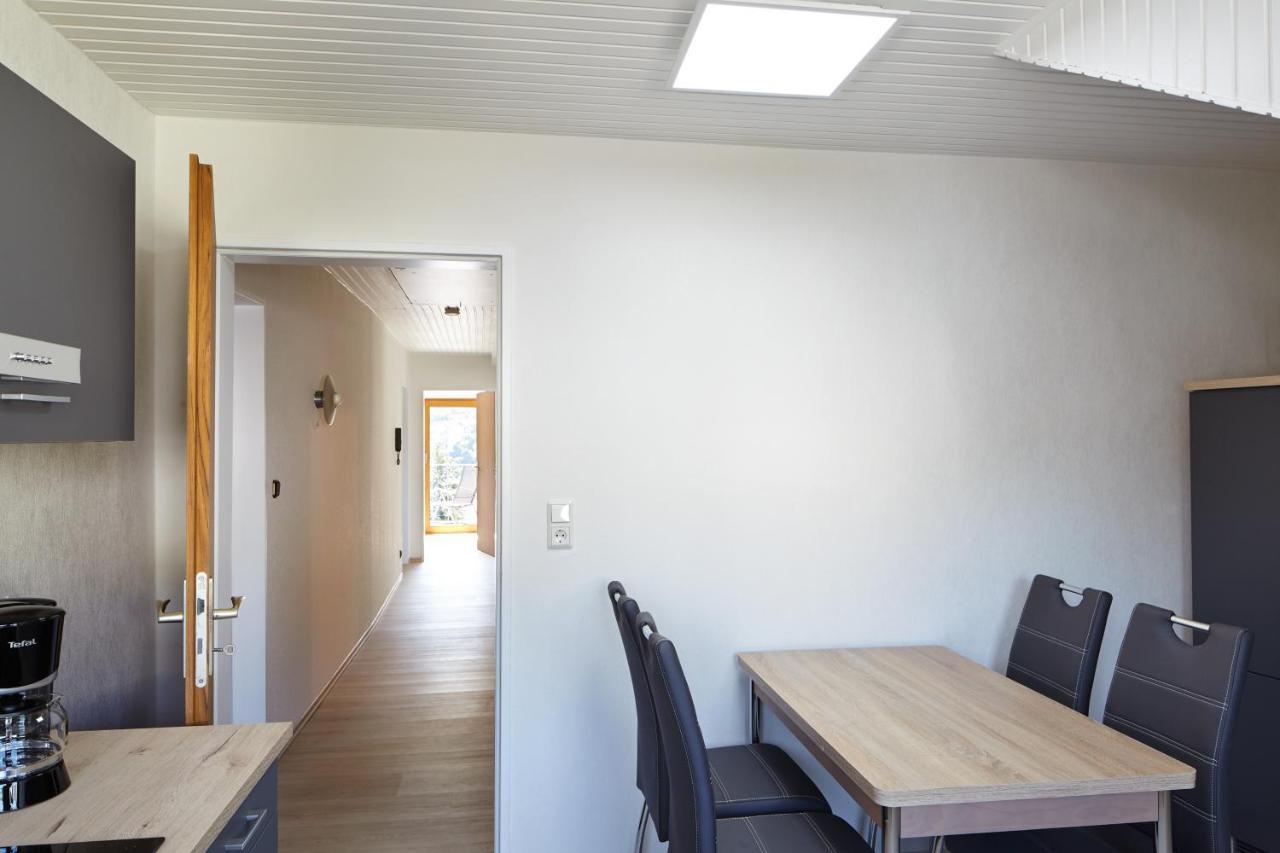 Ferienwohnung Mendgen Mit Panoramablick ベルンカステル・クース エクステリア 写真